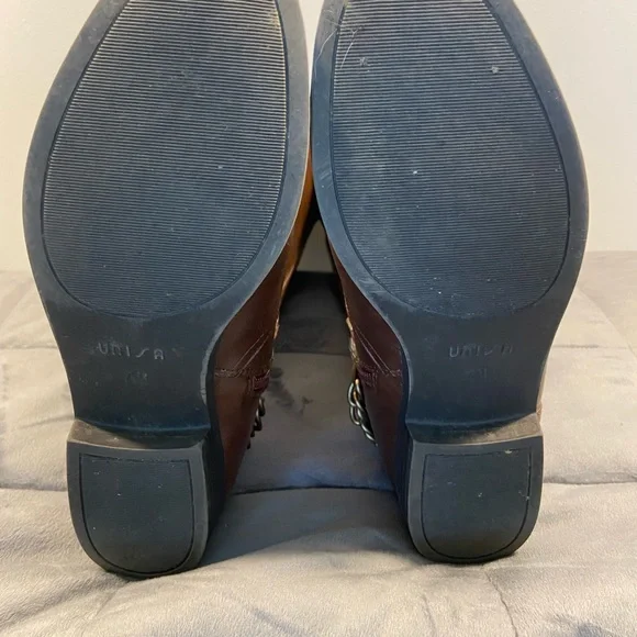 Super cute brown tall boots - Picture 3 of 4